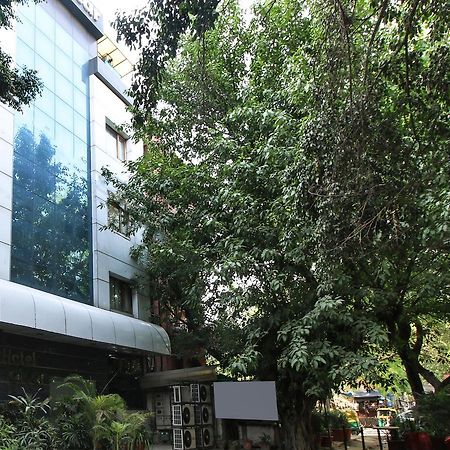 Hotel Oscar - Hauz Khas Нью-Дели Экстерьер фото