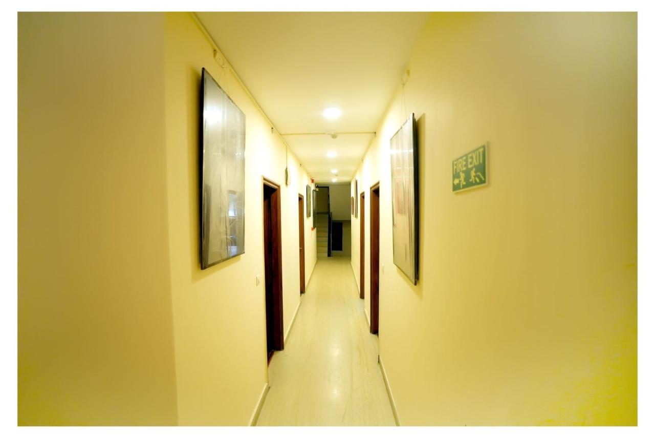 Hotel Oscar - Hauz Khas Нью-Дели Экстерьер фото