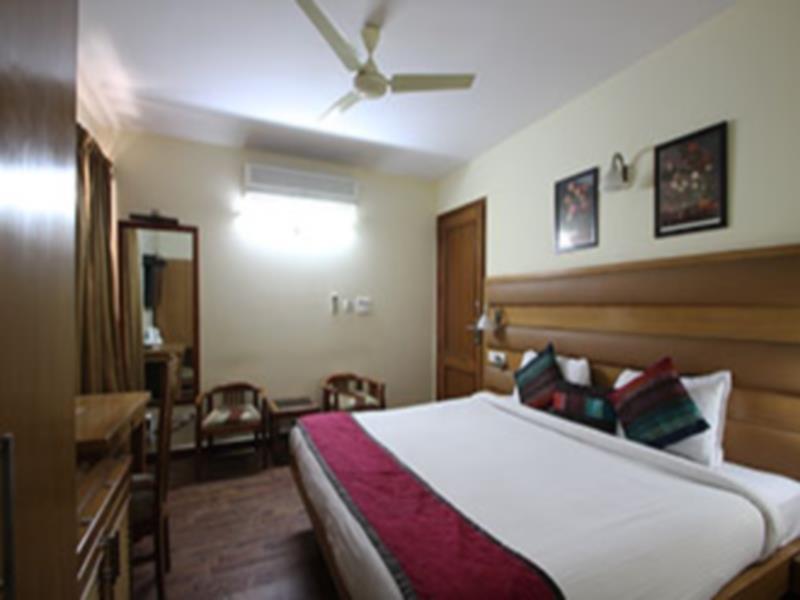Hotel Oscar - Hauz Khas Нью-Дели Экстерьер фото