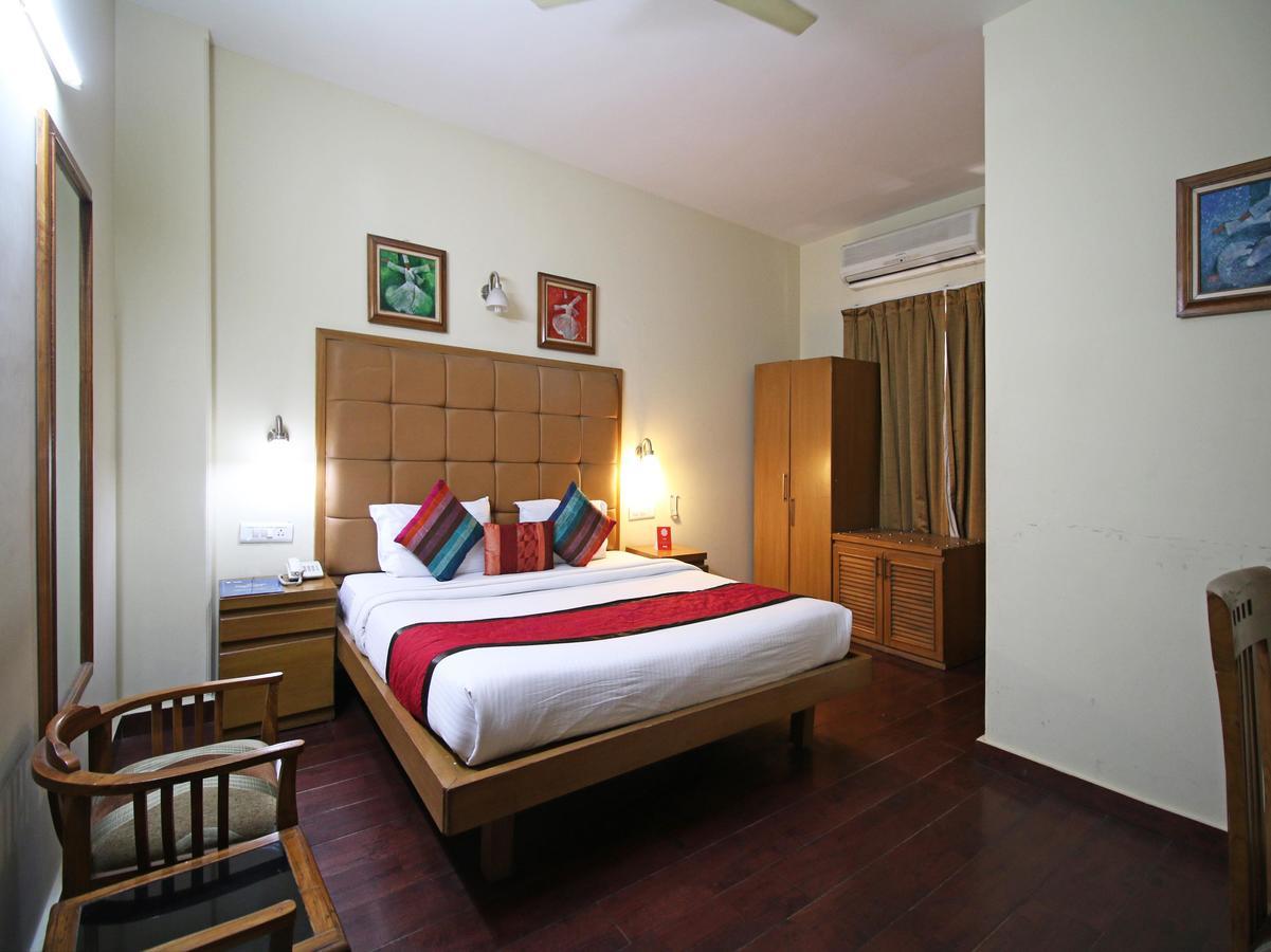 Hotel Oscar - Hauz Khas Нью-Дели Экстерьер фото