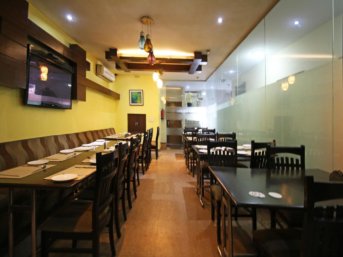 Hotel Oscar - Hauz Khas Нью-Дели Экстерьер фото