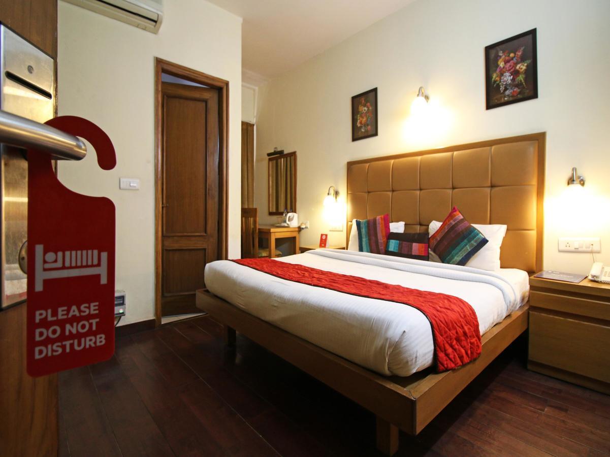 Hotel Oscar - Hauz Khas Нью-Дели Экстерьер фото