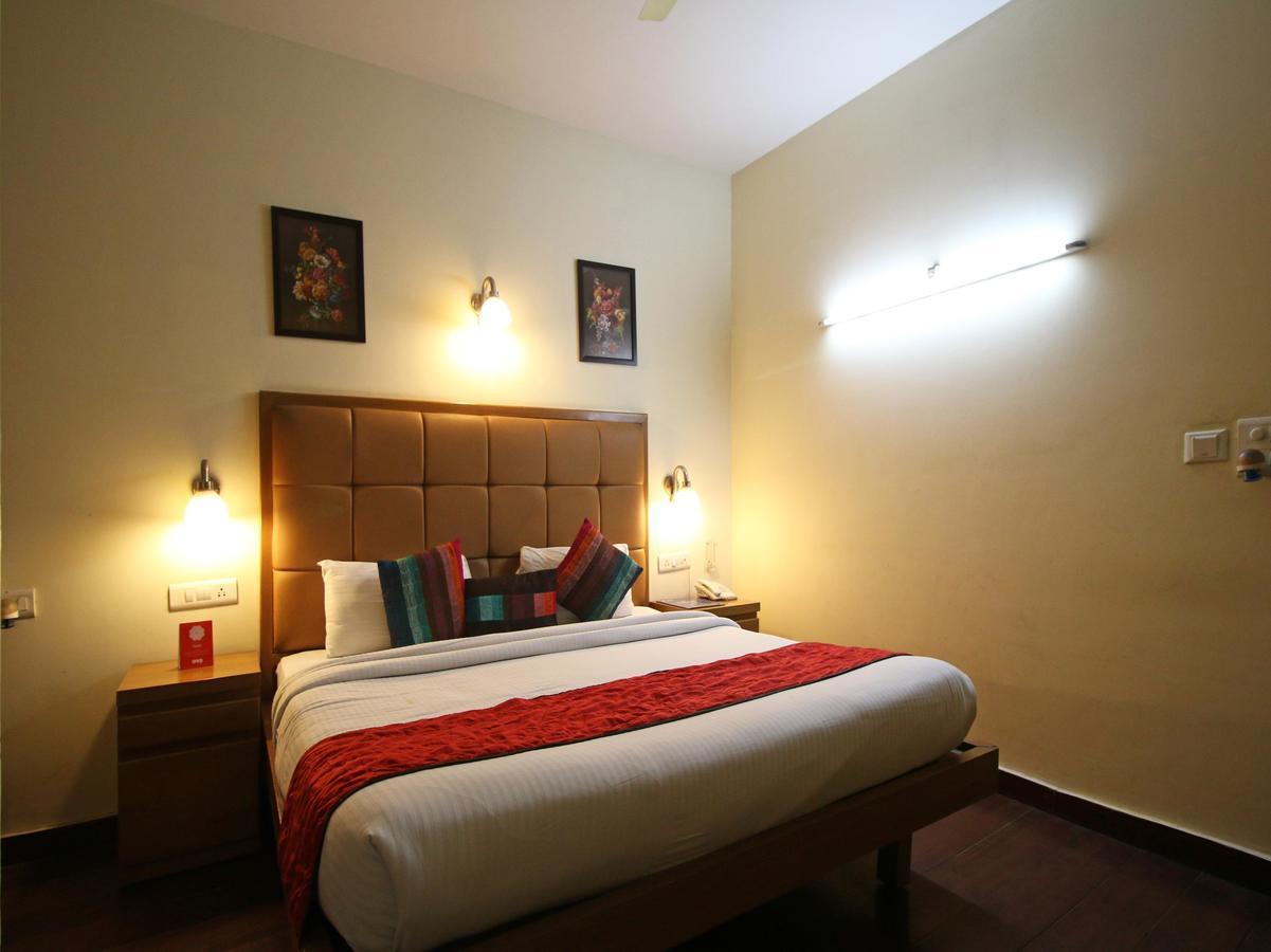Hotel Oscar - Hauz Khas Нью-Дели Экстерьер фото